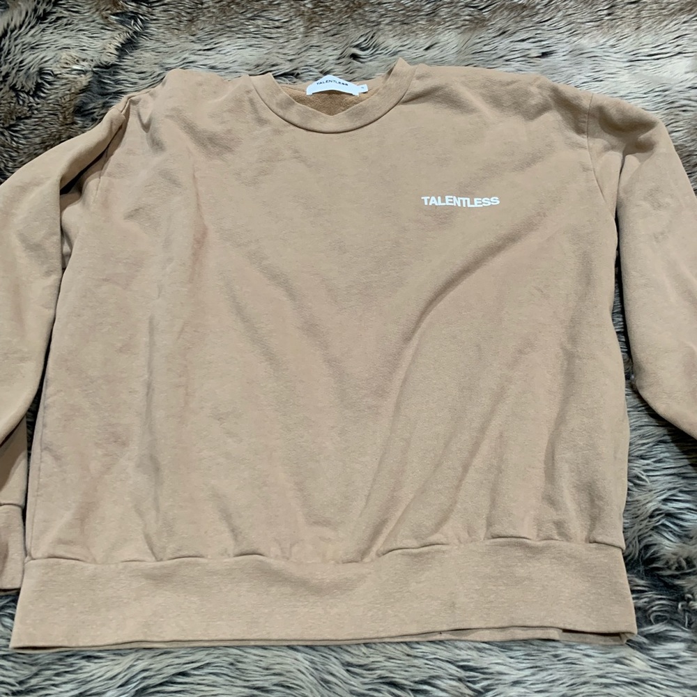 Talentless
WOMENS LIGHTWEIGHT CREWNECK (buttercream)Size S